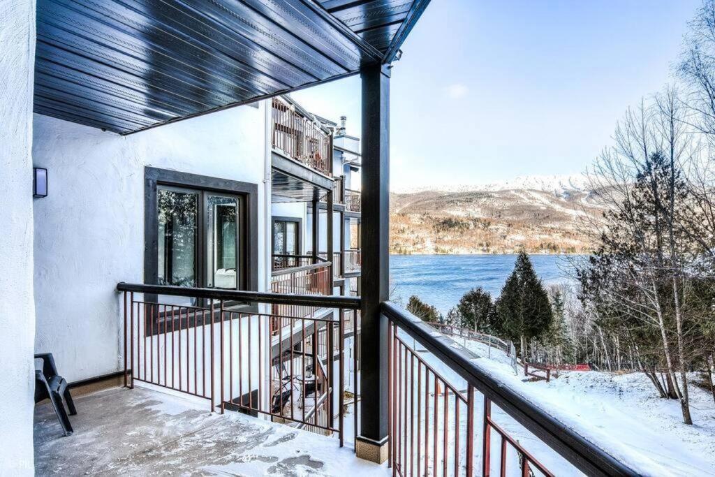 Chic Mt-Tremblant Condo With View On The Lake By Denstays Mont-Tremblant Eksteriør bilde